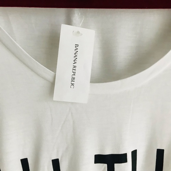 ๐NWT Banana Republic Sz M ALL THAT GLITTERS Tee - Picture 4 of 12